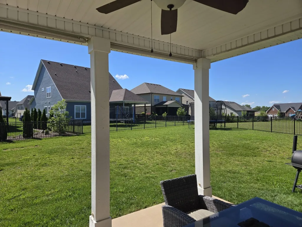 1082 Wittys Way Clarksville TN 37043