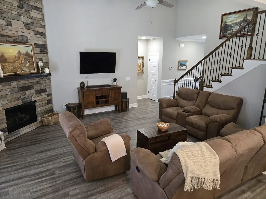 1082 Wittys Way Clarksville TN 37043