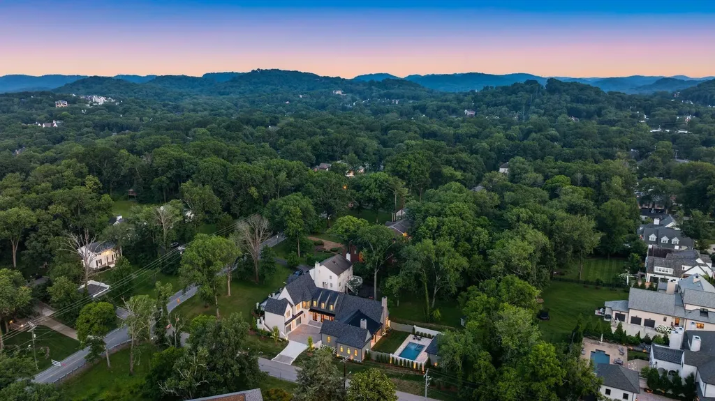 4301 Estes Road Nashville TN 37215