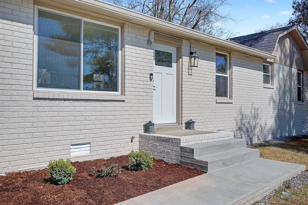 3792 Lunn Drive Nashville TN 37218