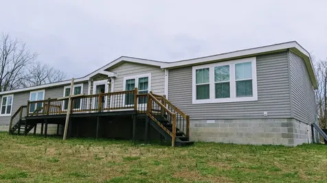 531 Pea Ridge Road Chestnut Mound TN 38552