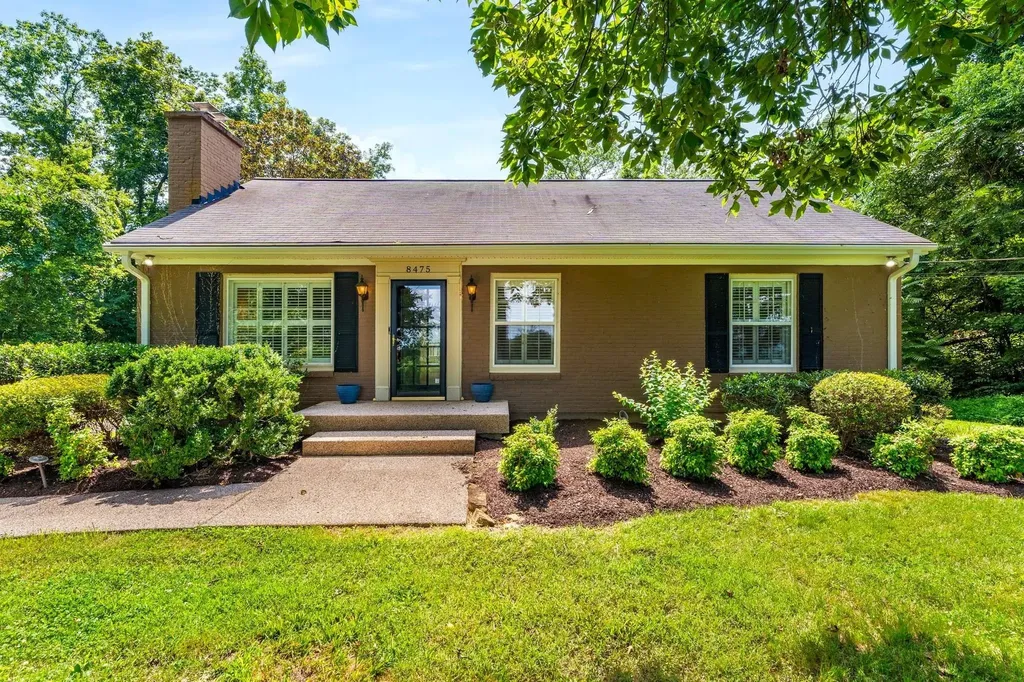 8475 Mccrory Lane Nashville TN 37221