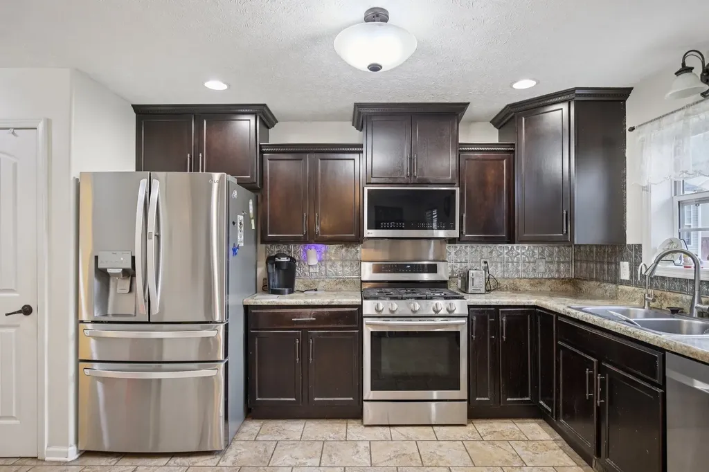 139 Buttermere Drive Clarksville TN 37040