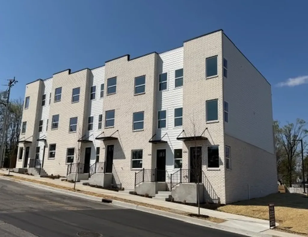 2203 Foster Avenue Nashville TN 37210