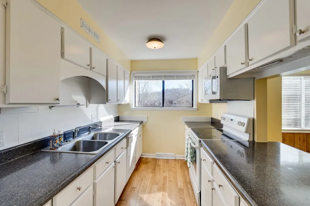 6935 Highland Park Drive Nashville TN 37205