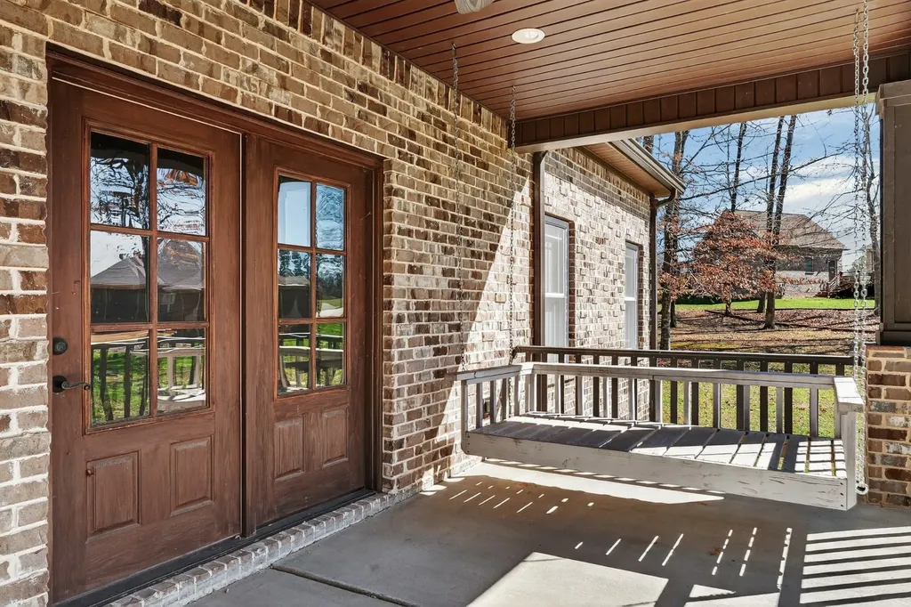 2 Knotting Hill Drive Fayetteville TN 37334