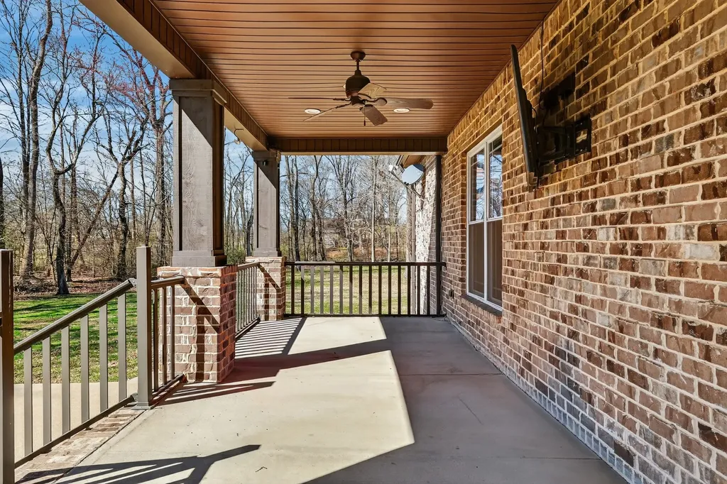 2 Knotting Hill Drive Fayetteville TN 37334