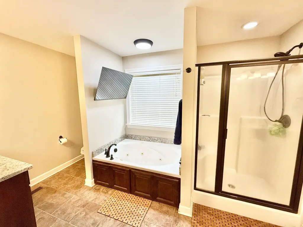 530 Thompson Lane Portland TN 37148