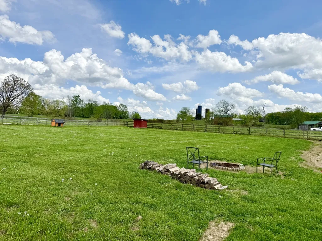 530 Thompson Lane Portland TN 37148