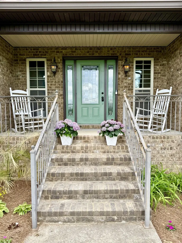 530 Thompson Lane Portland TN 37148