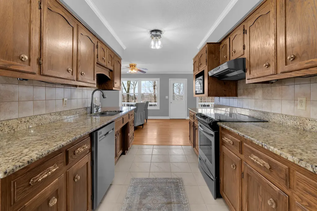 182 Loop Drive Winchester TN 37398