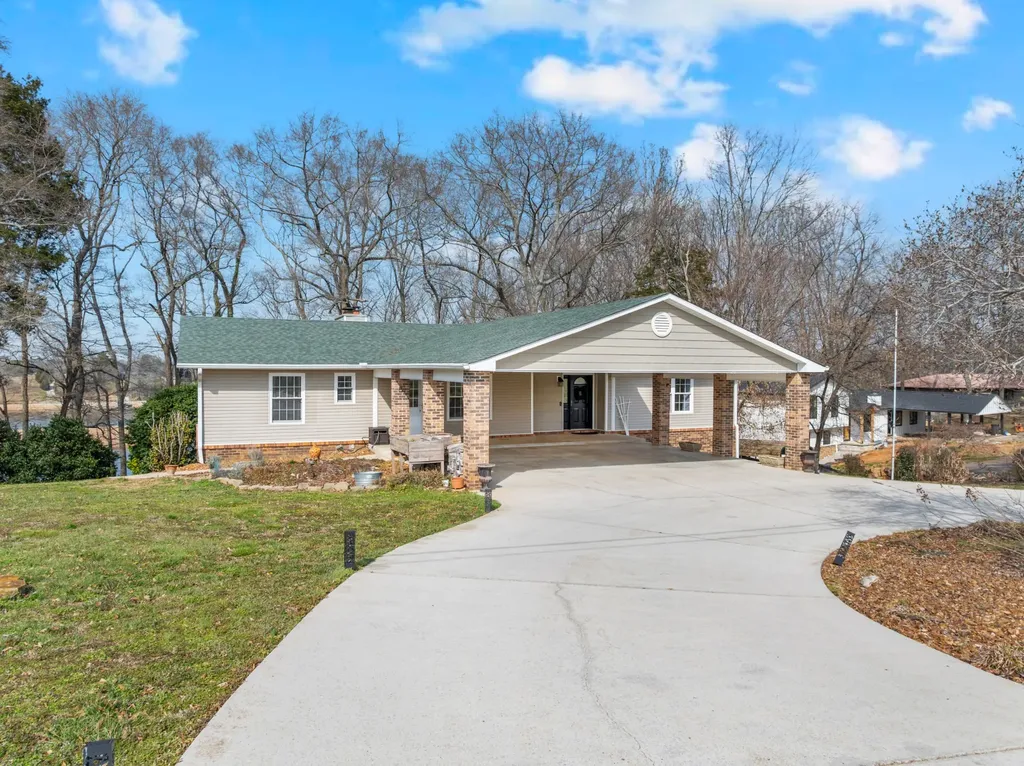 182 Loop Drive Winchester TN 37398