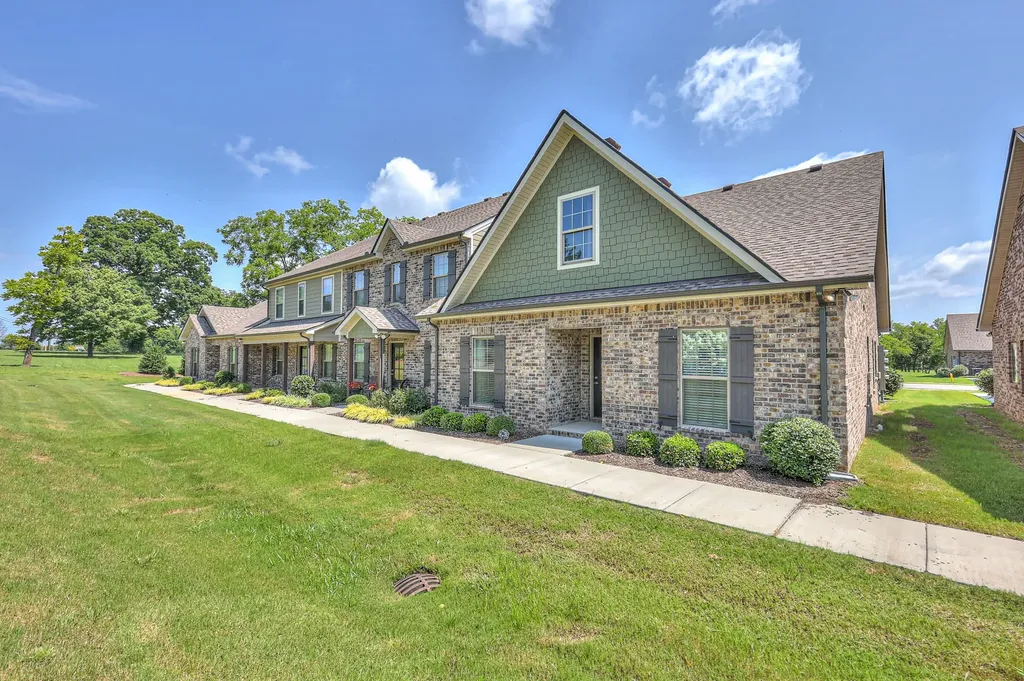 5610 Maples Retreat Drive Murfreesboro TN 37127