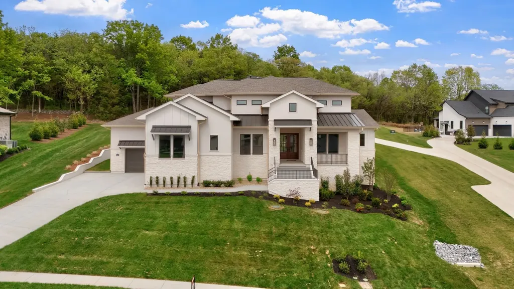6066 Lookaway Circle Franklin TN 37067