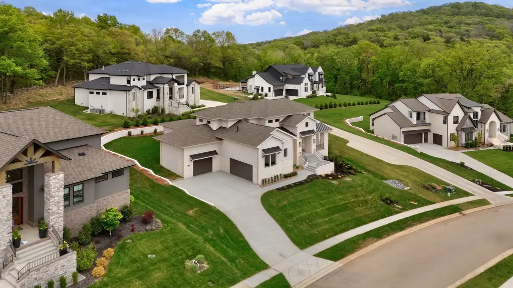 6066 Lookaway Circle Franklin TN 37067