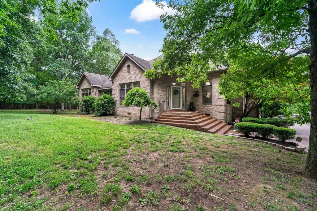 5544 S New Hope Road Hermitage TN 37076