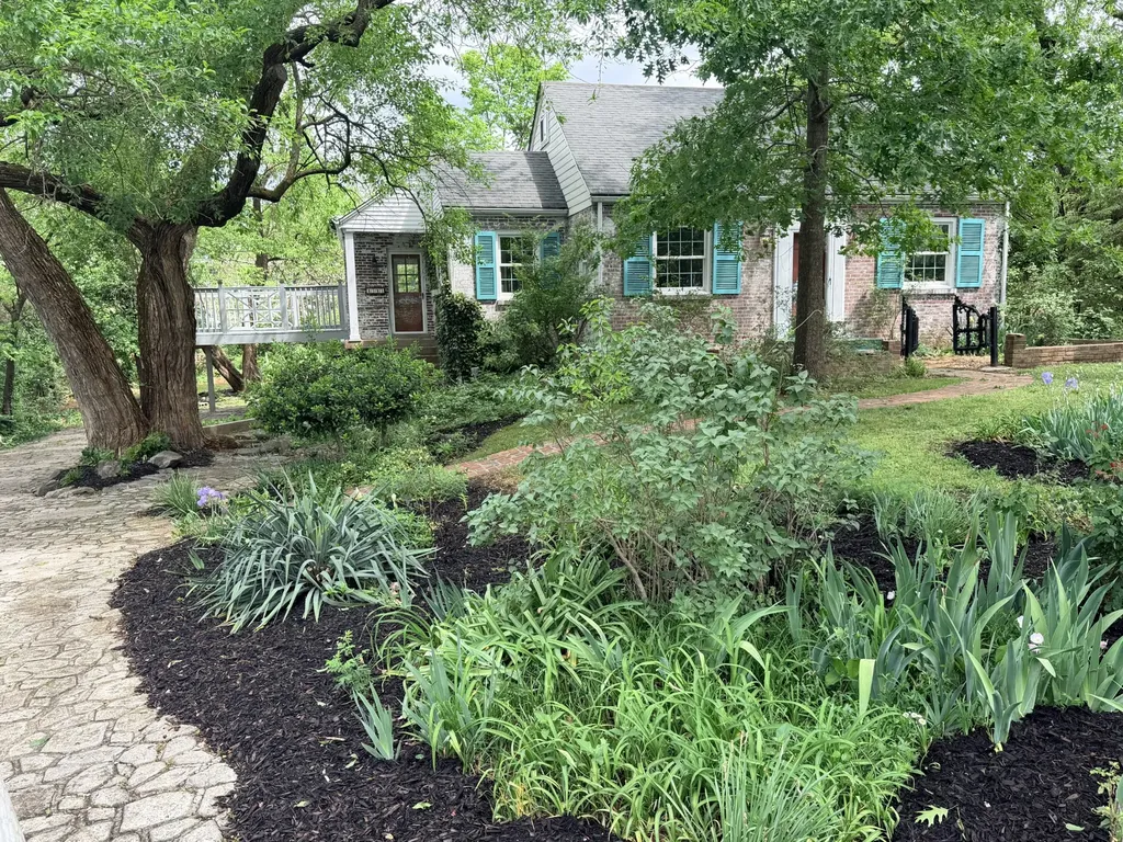 1914 Wildwood Avenue Nashville TN 37212