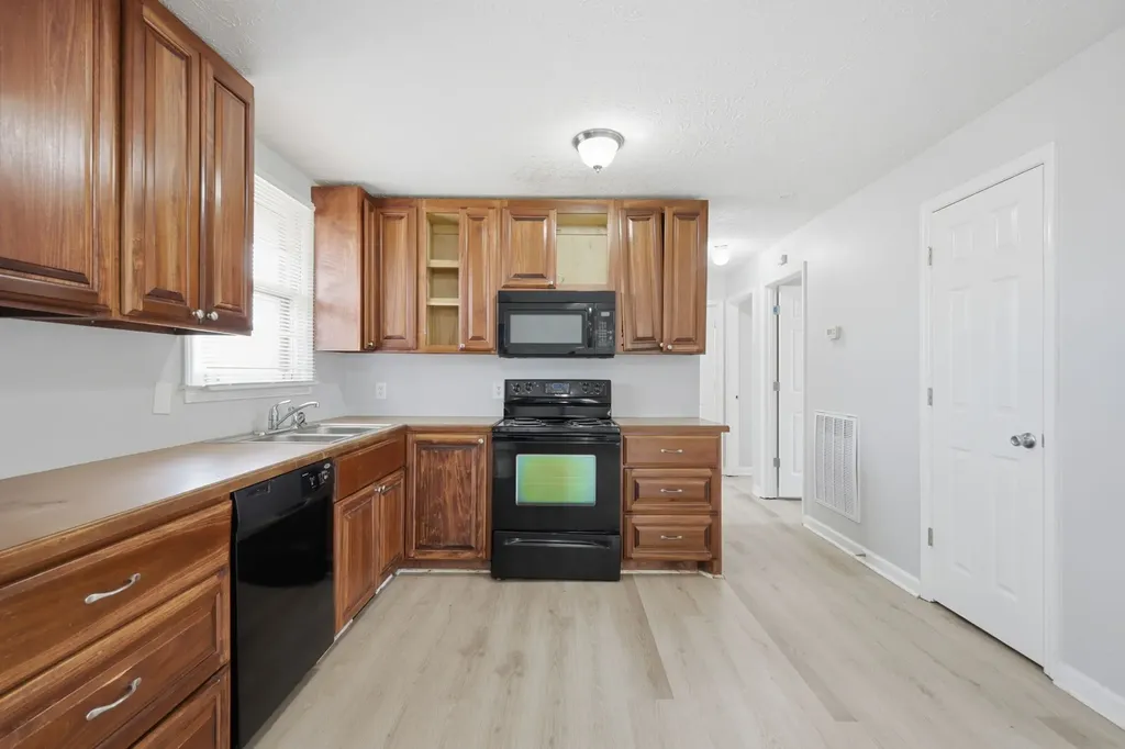 235 Southburn Drive Hendersonville TN 37075