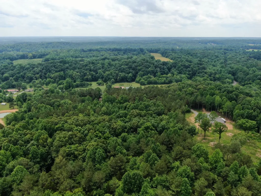 1429 Old Stage Road Charlotte TN 37036