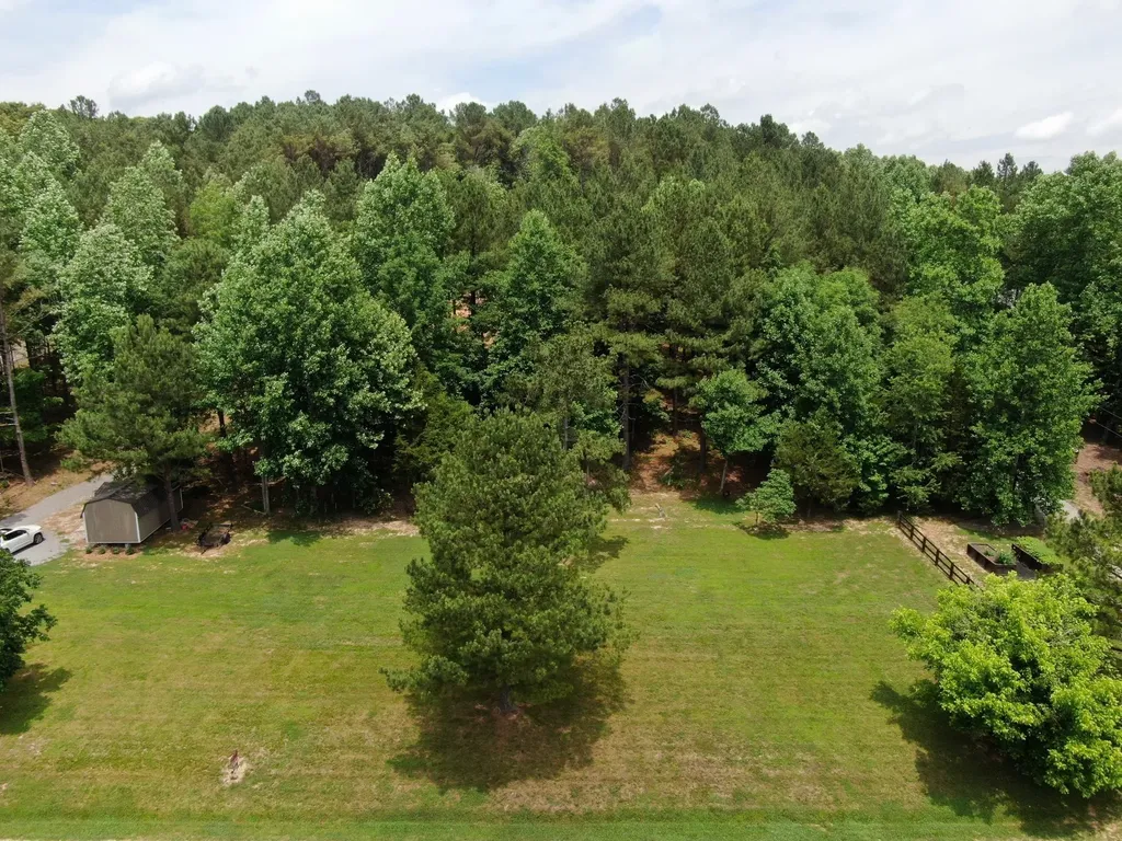 1429 Old Stage Road Charlotte TN 37036