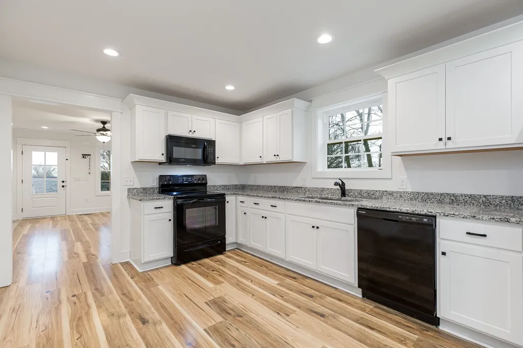 217B Clinch Drive Columbia TN 38401