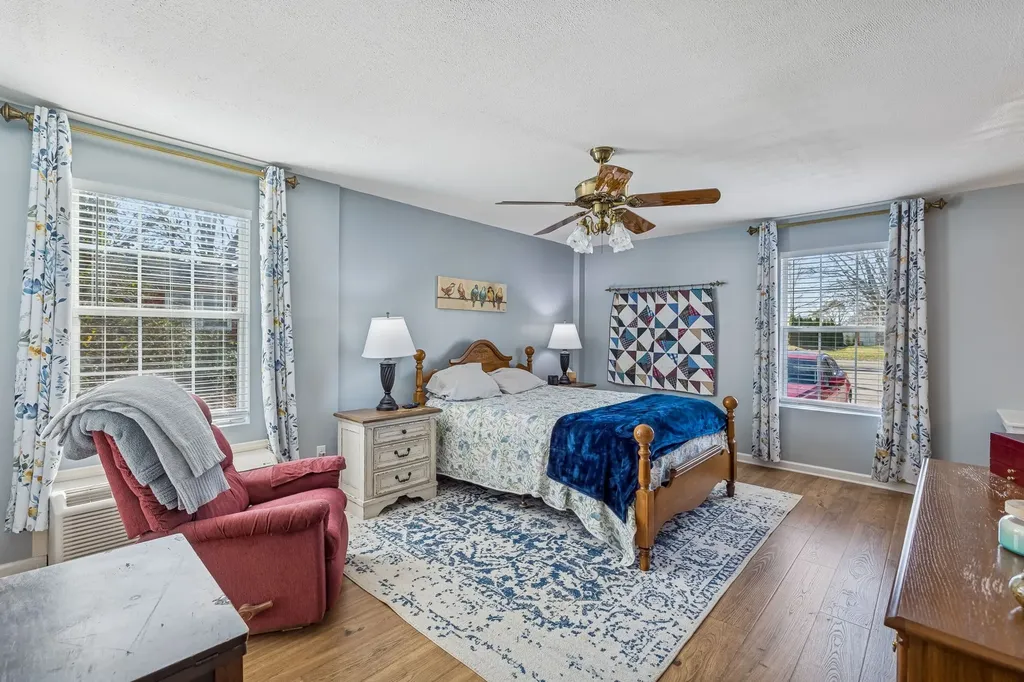 206 Central Avenue Chapel Hill TN 37034