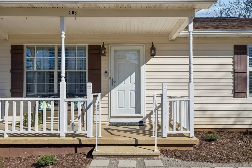 206 Central Avenue Chapel Hill TN 37034