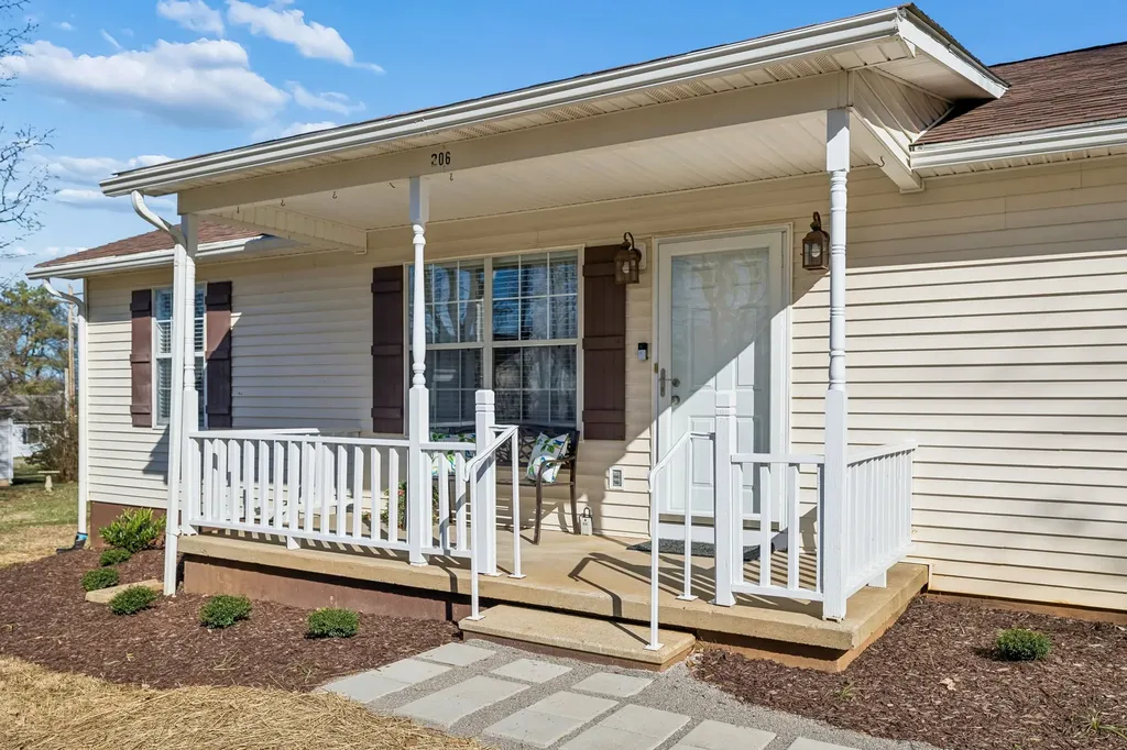 206 Central Avenue Chapel Hill TN 37034