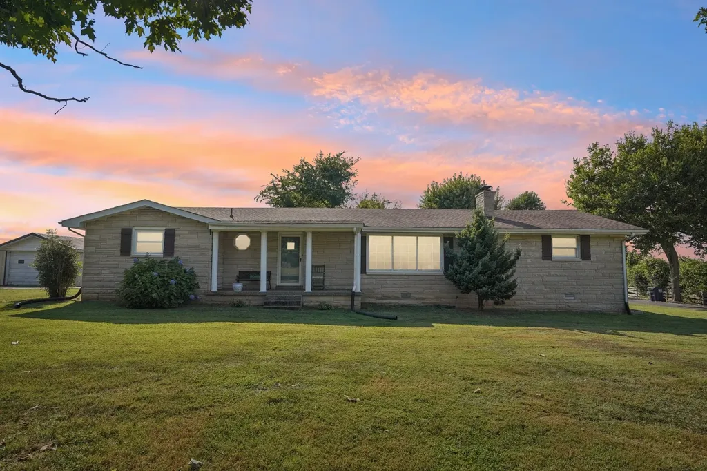 7559 Scottsville Road Lafayette TN 37083