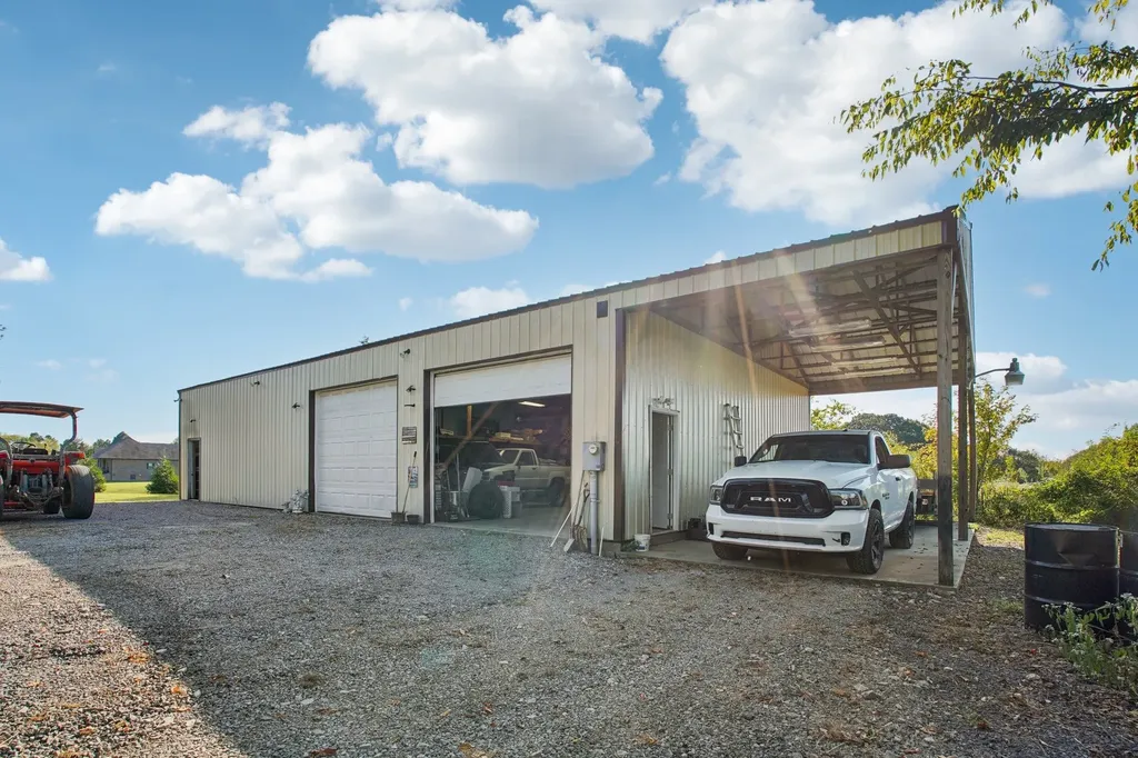 7559 Scottsville Road Lafayette TN 37083