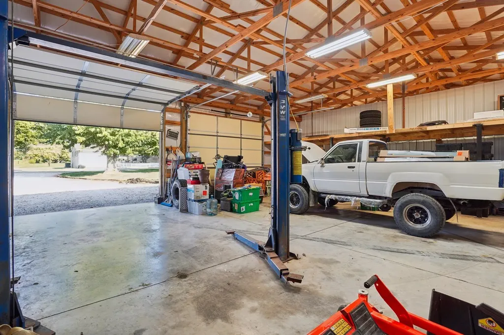 7559 Scottsville Road Lafayette TN 37083