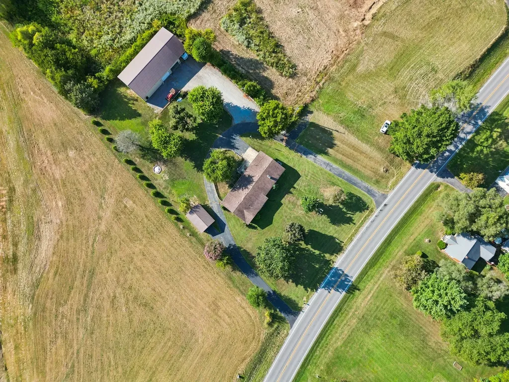 7559 Scottsville Road Lafayette TN 37083