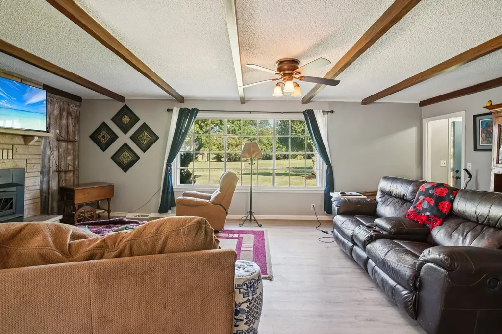 7559 Scottsville Road Lafayette TN 37083