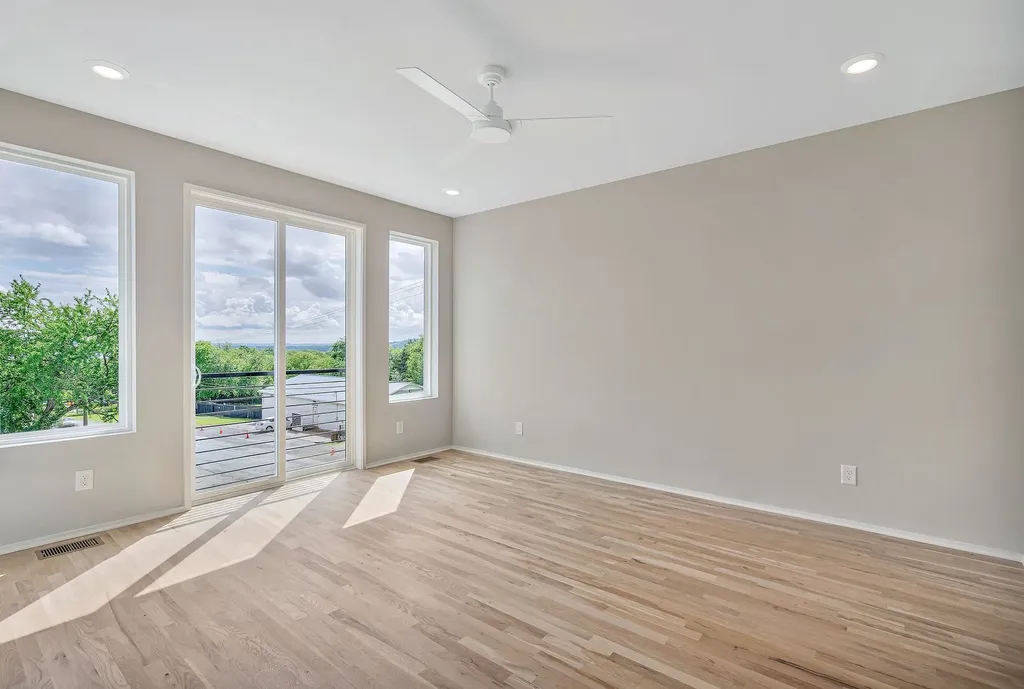 2242 Whites Creek Pike Nashville TN 37207