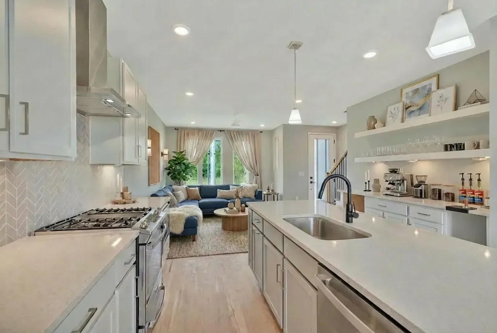 2242 Whites Creek Pike Nashville TN 37207