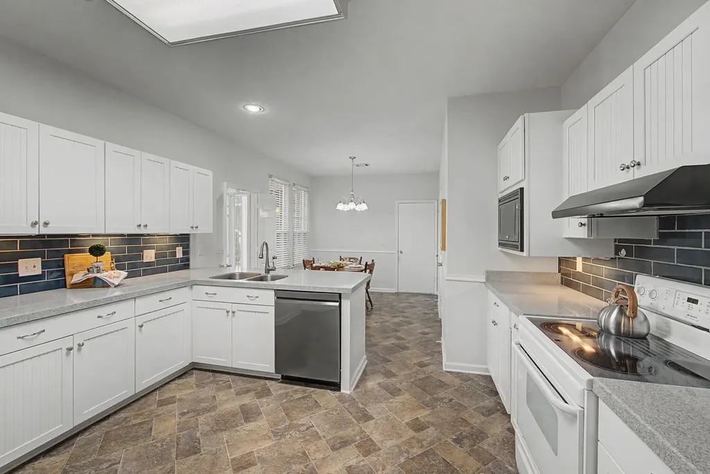 231 Green Harbor Road Old Hickory TN 37138
