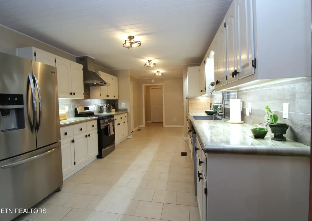 53 Carriage Drive Crossville TN 38555
