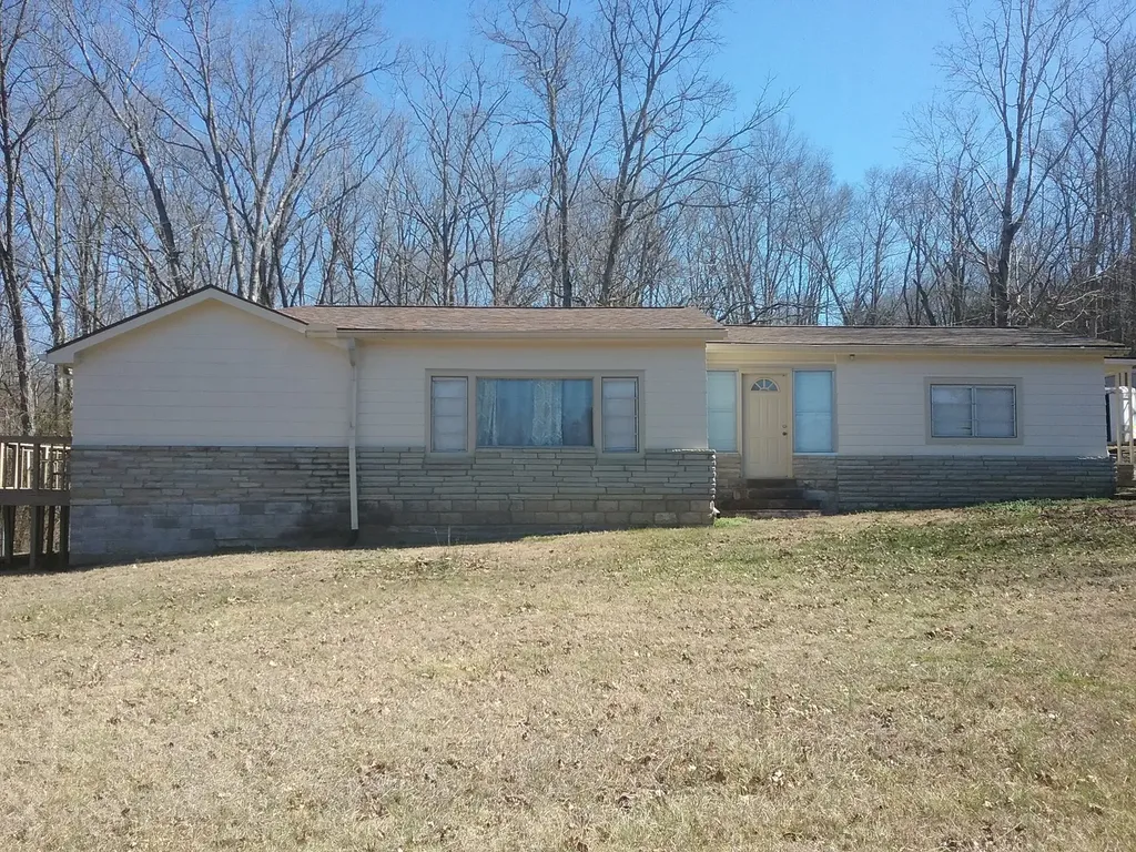 3317 Hunters Point Pike, N Lebanon TN 37087