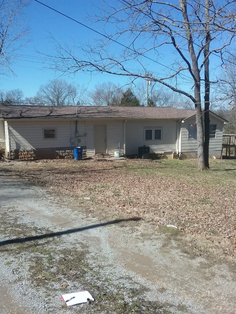 3317 Hunters Point Pike, N Lebanon TN 37087