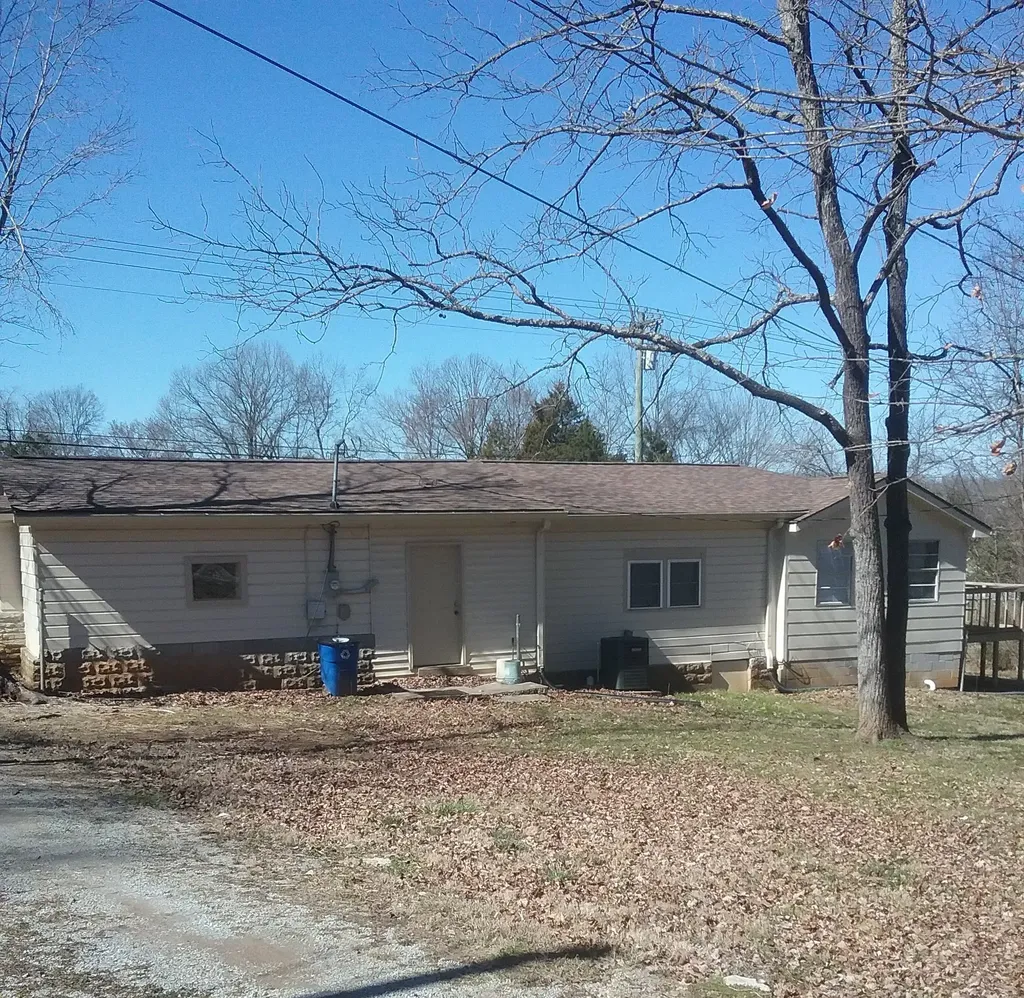 3317 Hunters Point Pike, N Lebanon TN 37087