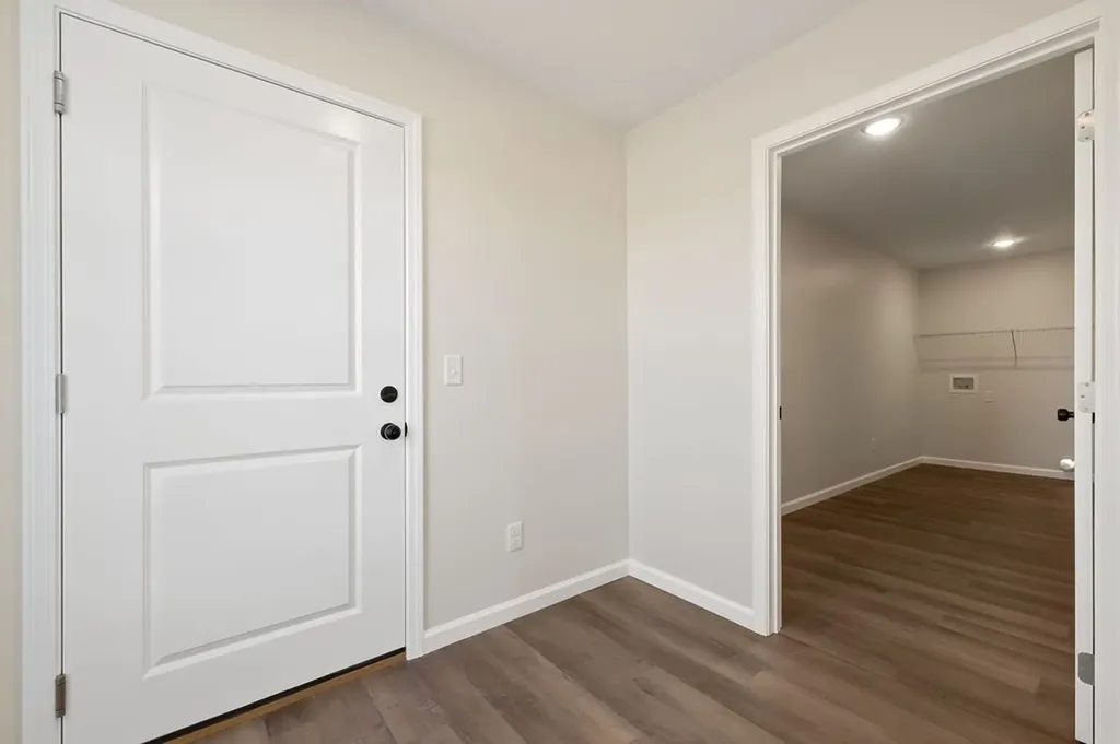 14305 Old Kentucky Road Walling TN 38587