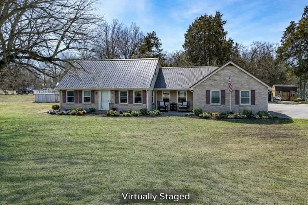 1621 Highway 41a, N Shelbyville TN 37160