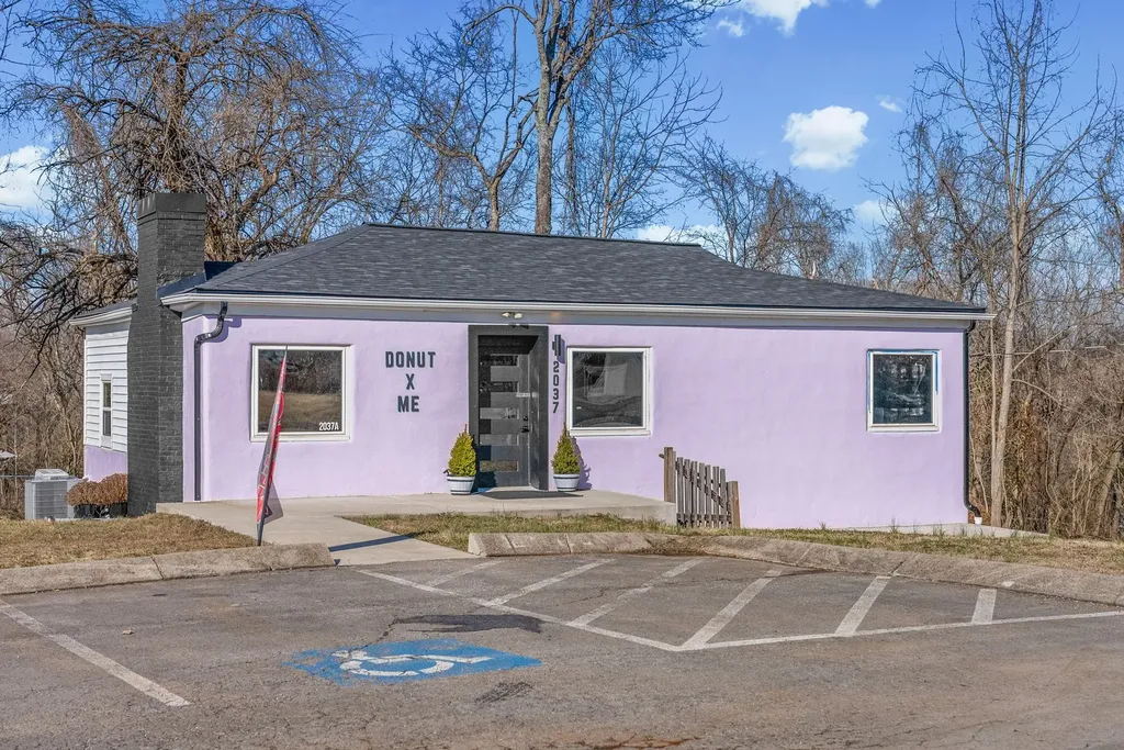 2037 Fort Campbell Boulevard Clarksville TN 37042