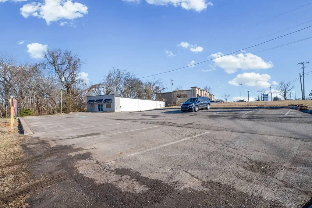2037 Fort Campbell Boulevard Clarksville TN 37042