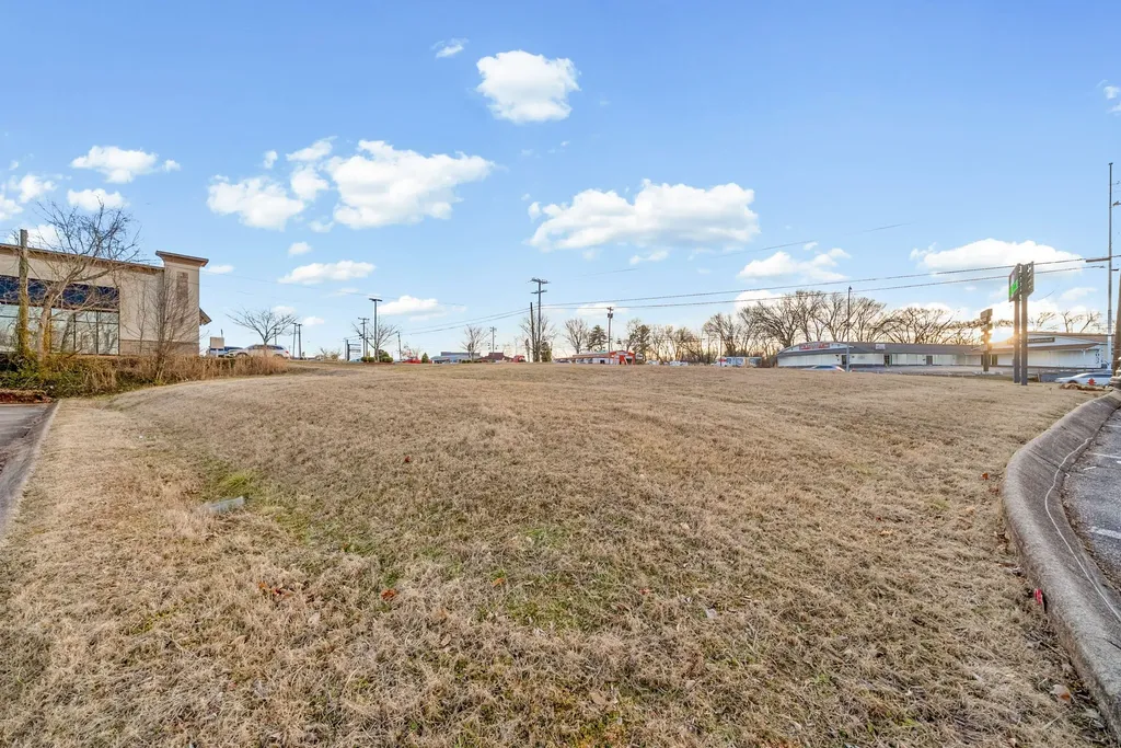 2037 Fort Campbell Boulevard Clarksville TN 37042