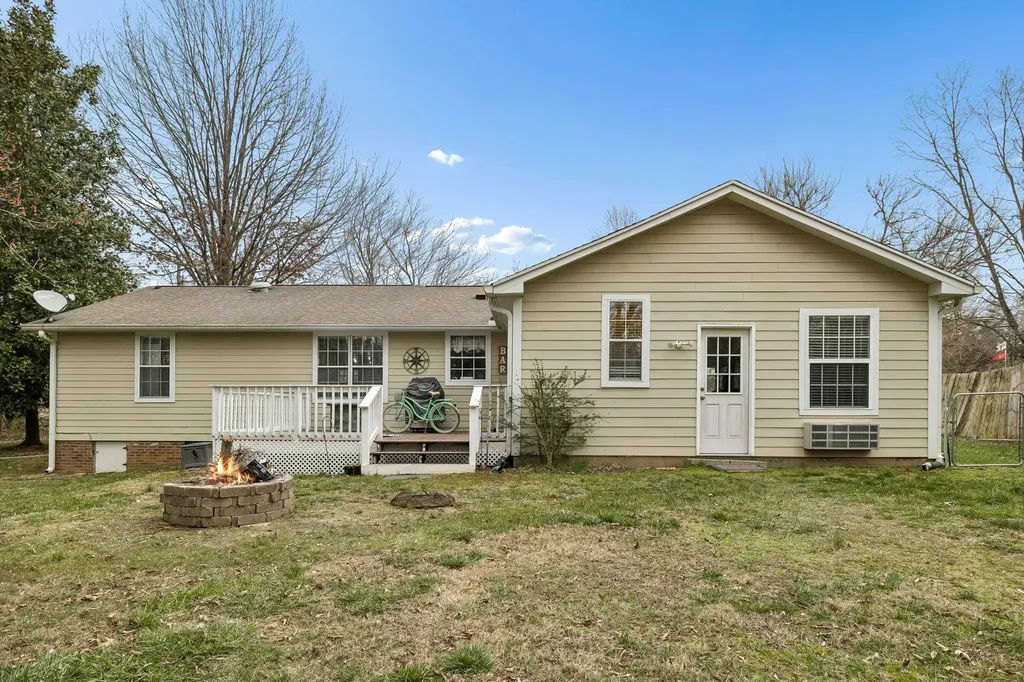 7114 White Oak Drive Fairview TN 37062