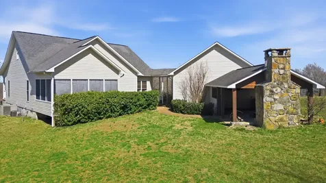 450 Drowning Creek Road Crossville TN 38571