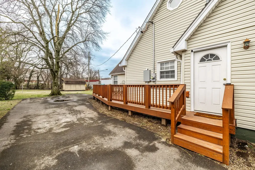 115 East Avenue Goodlettsville TN 37072