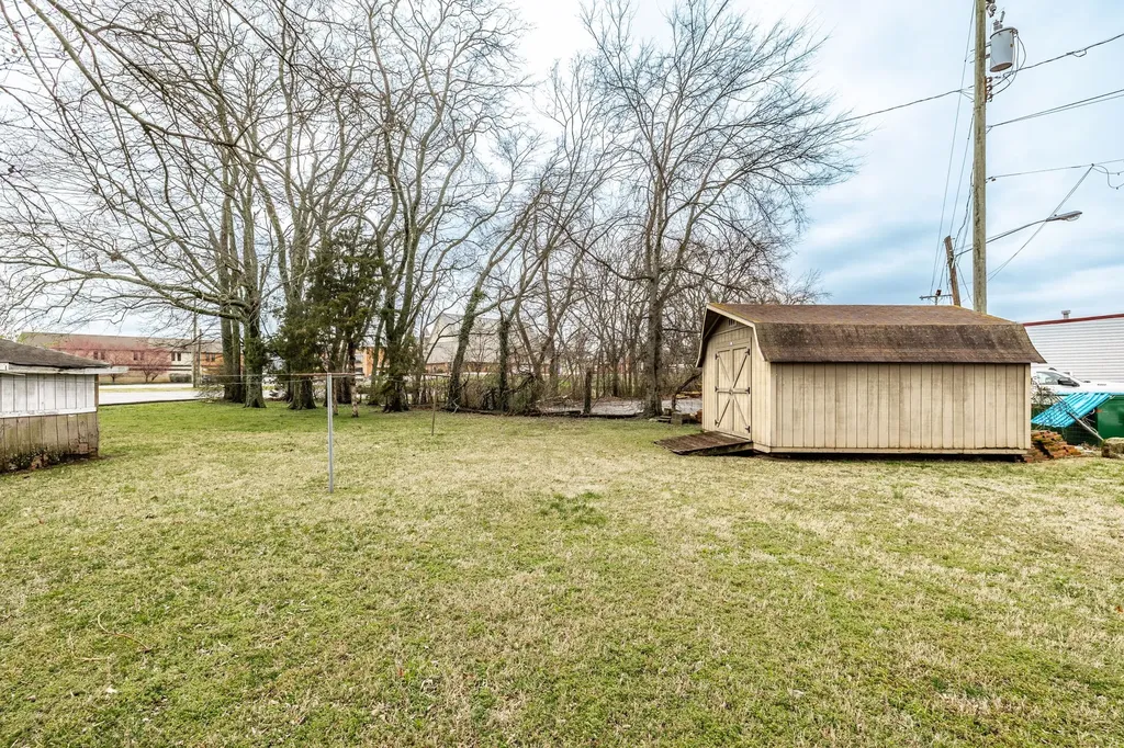115 East Avenue Goodlettsville TN 37072