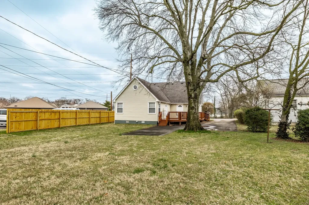 115 East Avenue Goodlettsville TN 37072